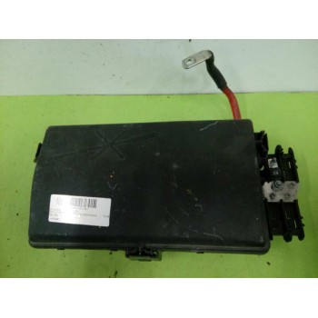 Recambio de caja reles / fusibles para opel insignia sports tourer edition referencia OEM IAM 13275881  