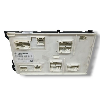 CAJA RELES / FUSIBLES A1569007402 A2C7384640800 