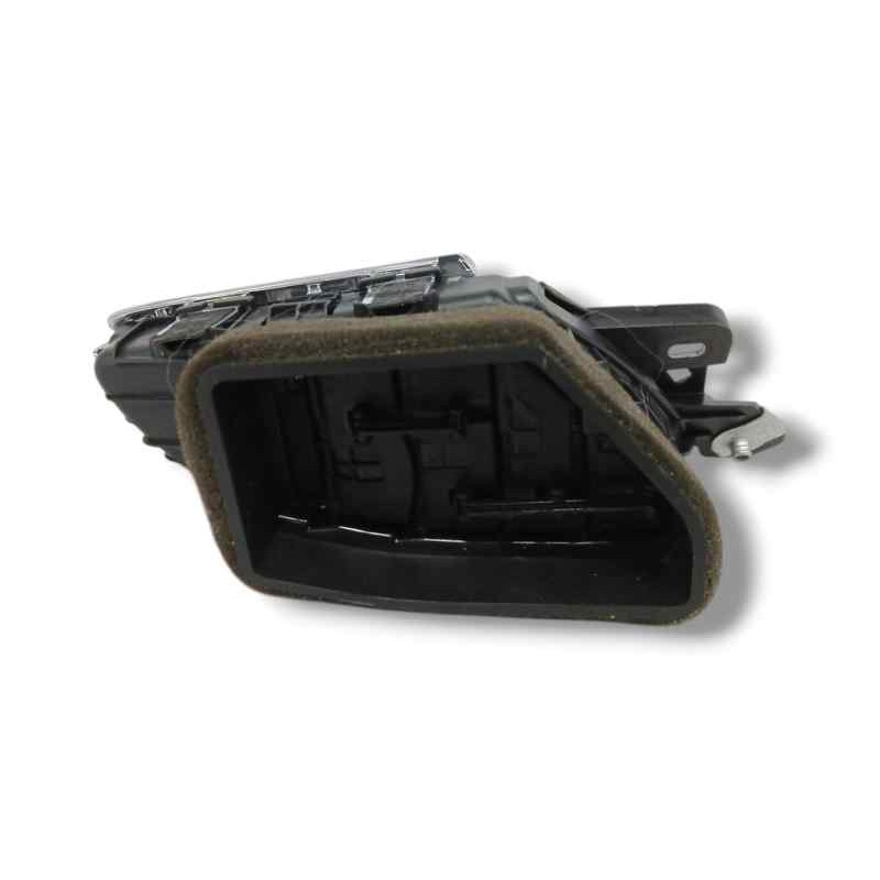 REJILLA AIREADORA DELANTERA DERECHA