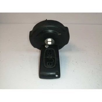 Recambio de tapon combustible para peugeot partner kombi 1.6 blue-hdi fap referencia OEM IAM 10014390100  