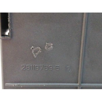Recambio de caja reles / fusibles para peugeot 3008 1.6 hdi fap referencia OEM IAM 281197595  