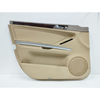 GUARNECIDO PUERTA DELANTERA IZQUIERDA 