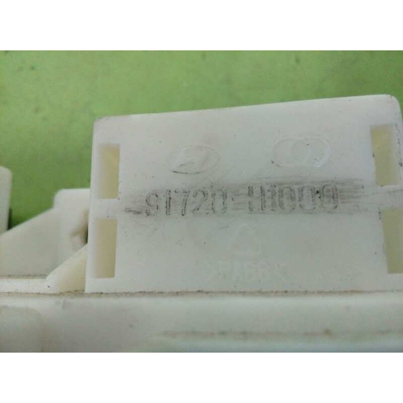 CAJA RELES / FUSIBLES