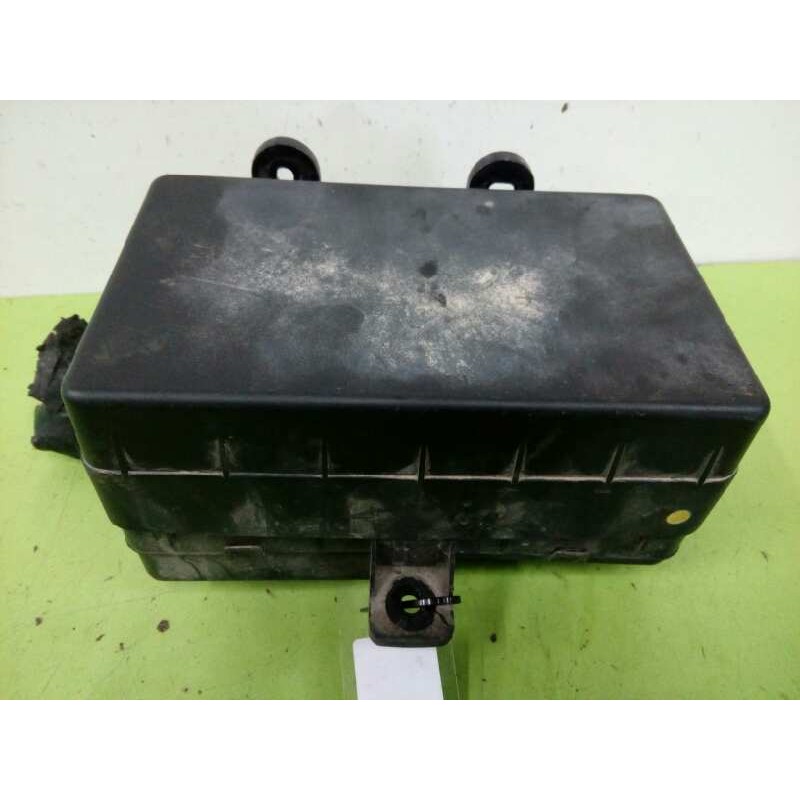 CAJA RELES / FUSIBLES