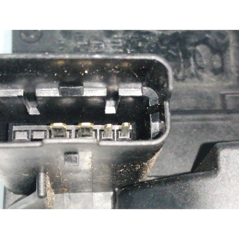 CERRADURA PUERTA DELANTERA DERECHA