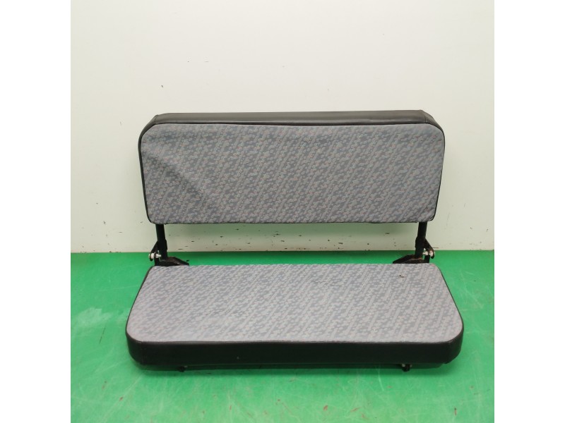 Recambio de asientos traseros para suzuki ps 10 santana anibal 2.8 d referencia OEM IAM  TERCERA FILA 