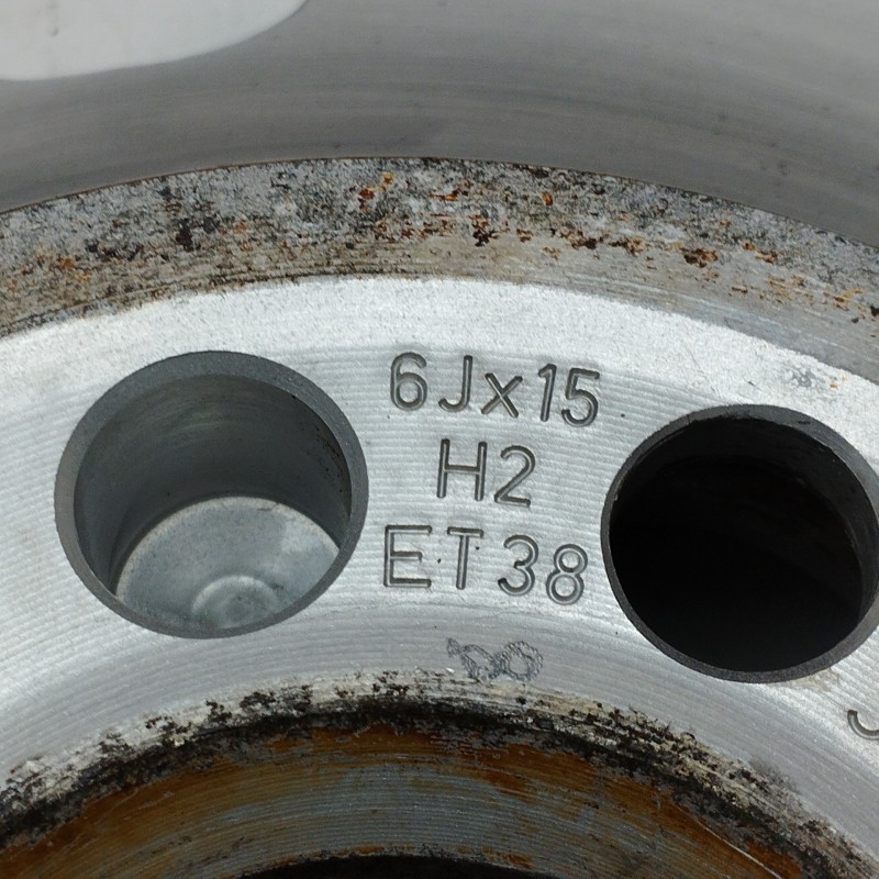 LLANTA 6JX15H2 ET38