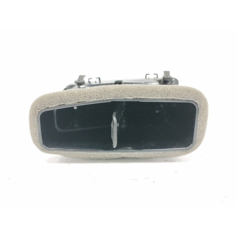 REJILLA AIREADORA DERECHA