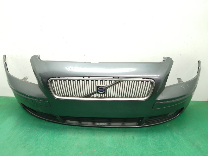 Recambio de paragolpes delantero para volvo v50 familiar 2.0 diesel cat referencia OEM IAM 30657005  