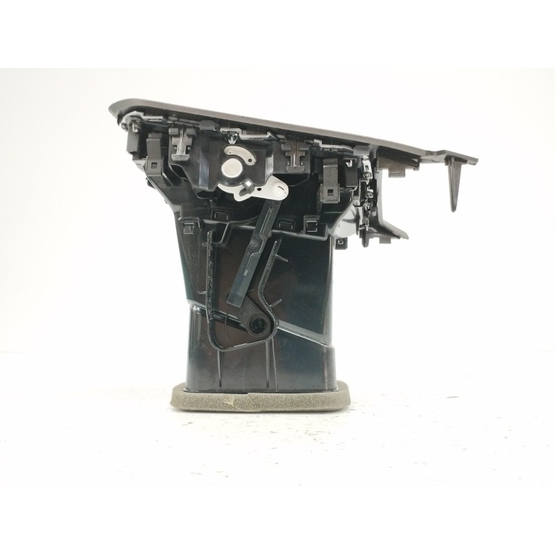 REJILLA AIREADORA IZQUIERDA