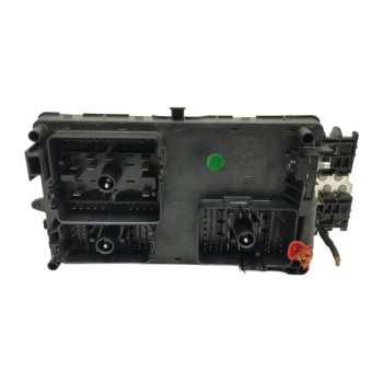 Recambio de caja reles / fusibles para opel insignia berlina 2.0 16v cdti referencia OEM IAM 13222782  