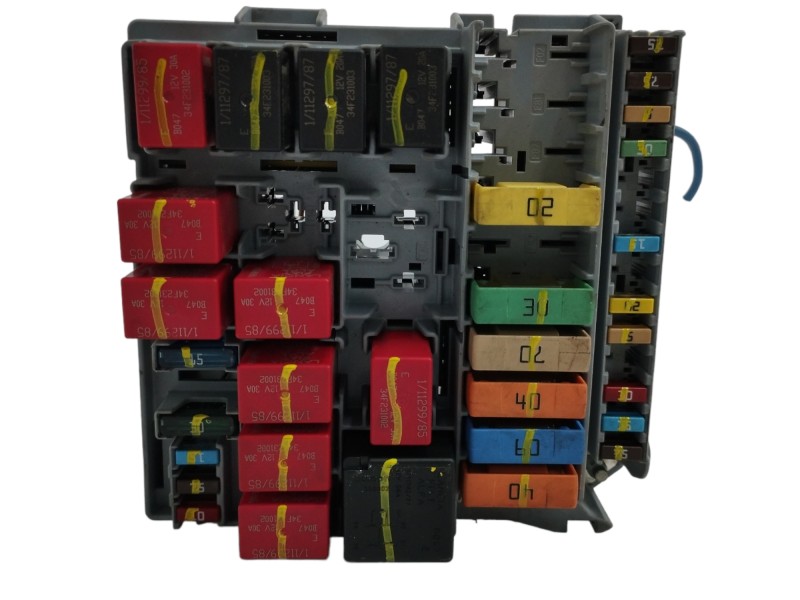 Recambio de caja reles / fusibles para ford ka (ccu) 1.2 8v cat referencia OEM IAM 51781452 Recambio de caja reles / fusibles para ford ka (ccu) 1.2 8v cat referencia OEM IAM 51781452