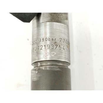 Recambio de inyector para volvo s40 berlina 1.9 diesel referencia OEM IAM 7700875035 PILOTADO 0432193754