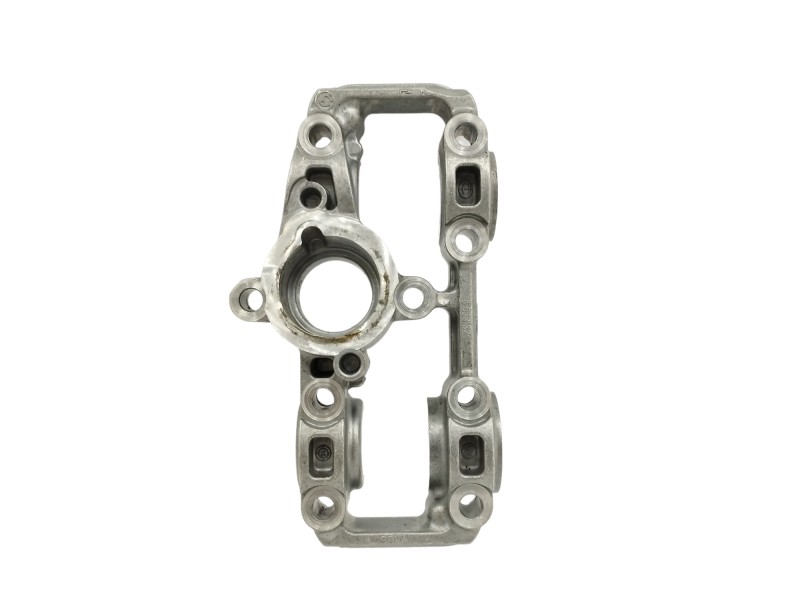 Recambio de culatin para bmw r 1200 gs r 1200 gs referencia OEM IAM 8533321 LADO IZQUIERDO Recambio de culatin para bmw r 1200 gs r 1200 gs referencia OEM IAM 8533321 LADO IZQUIERDO