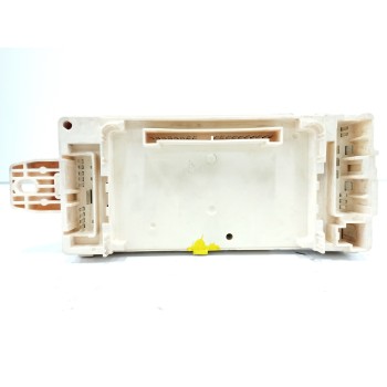 Recambio de caja reles / fusibles para mitsubishi galant berlina (ea0) 2.5 v6 24v cat referencia OEM IAM   