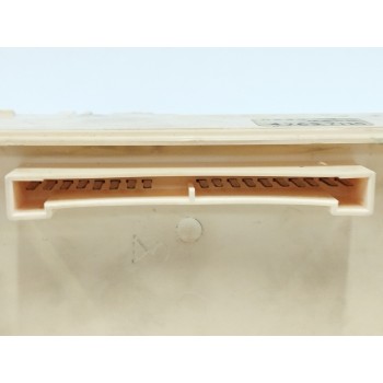 Recambio de caja reles / fusibles para mitsubishi galant berlina (ea0) 2.5 v6 24v cat referencia OEM IAM   