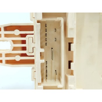 Recambio de caja reles / fusibles para mitsubishi galant berlina (ea0) 2.5 v6 24v cat referencia OEM IAM   