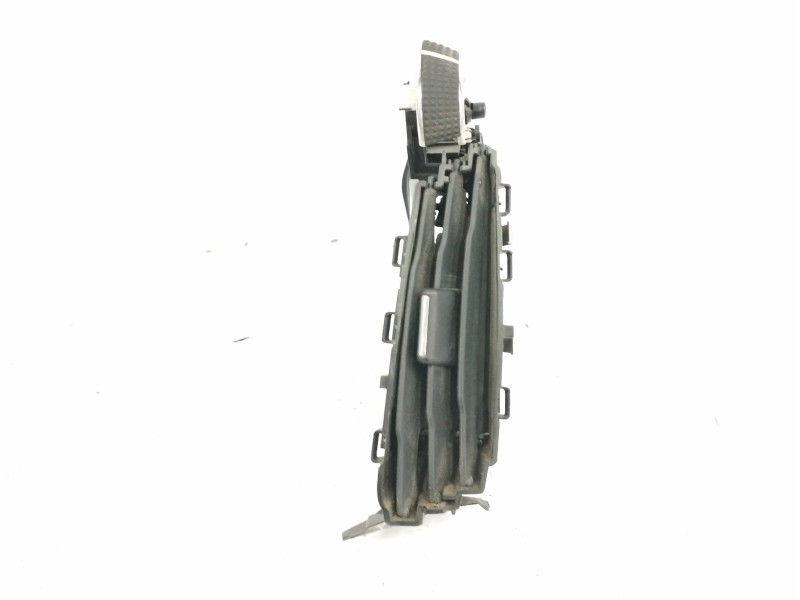 Recambio de rejilla aireadora para ford focus lim. (cb8) trend referencia OEM IAM BM51A014L20AE CENTRAL DERECHA 
