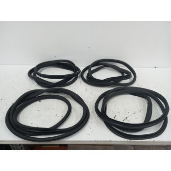 GOMAS CONTORNO PUERTA 