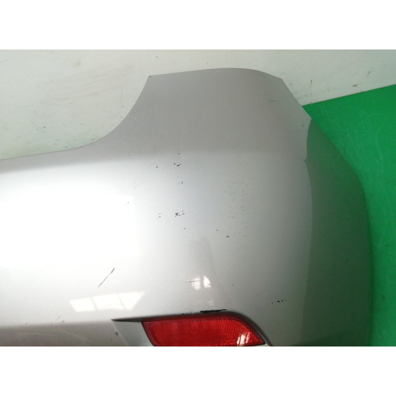 PARAGOLPES TRASERO