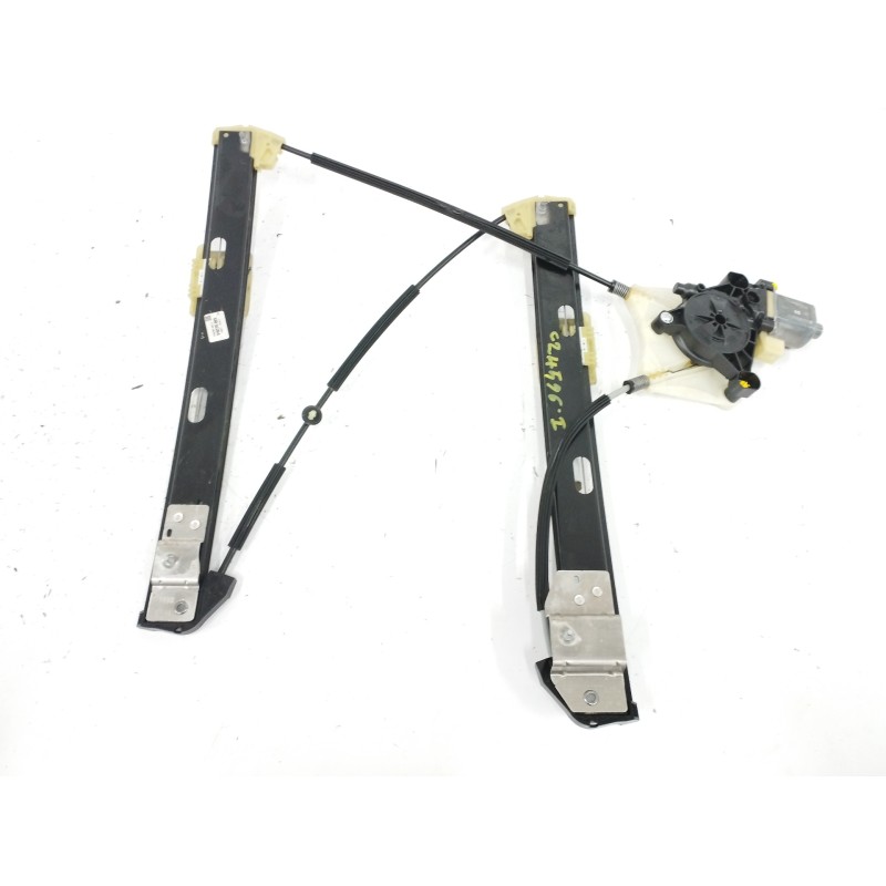 ELEVALUNAS DELANTERO IZQUIERDO 5Q0959802A