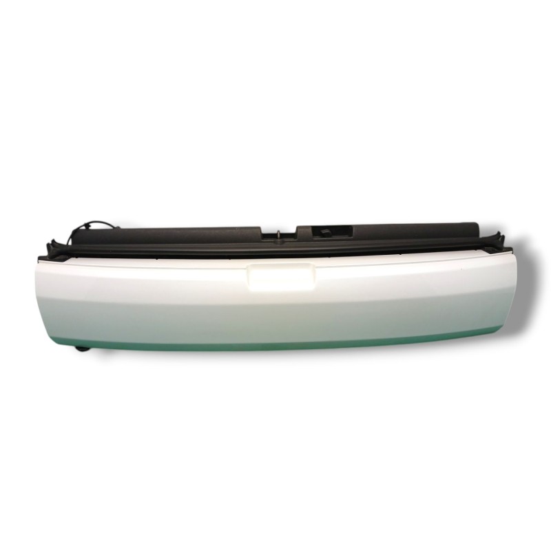 Recambio de porton trasero para peugeot 3008 i monospace (0u_) 1.6 thp referencia OEM IAM 8701CA 9684852280 PARTE INFERIOR