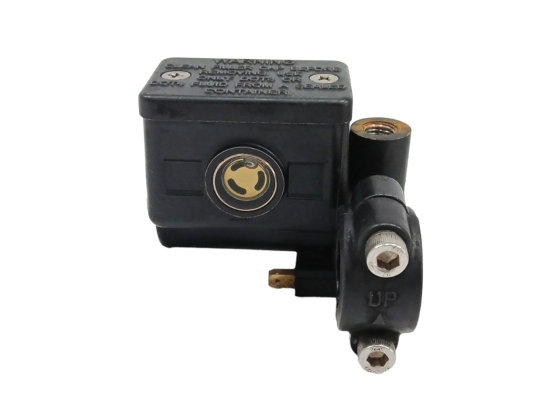 Recambio de bomba freno delantera para macbor stormer r125e4 referencia OEM IAM Recambio de bomba freno delantera para macbor stormer r125e4 referencia OEM IAM