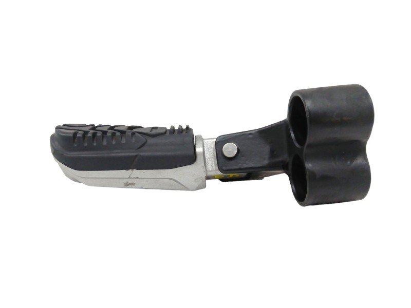Recambio de estribera derecha para macbor stormer r125e4 referencia OEM IAM  DELANTERA 