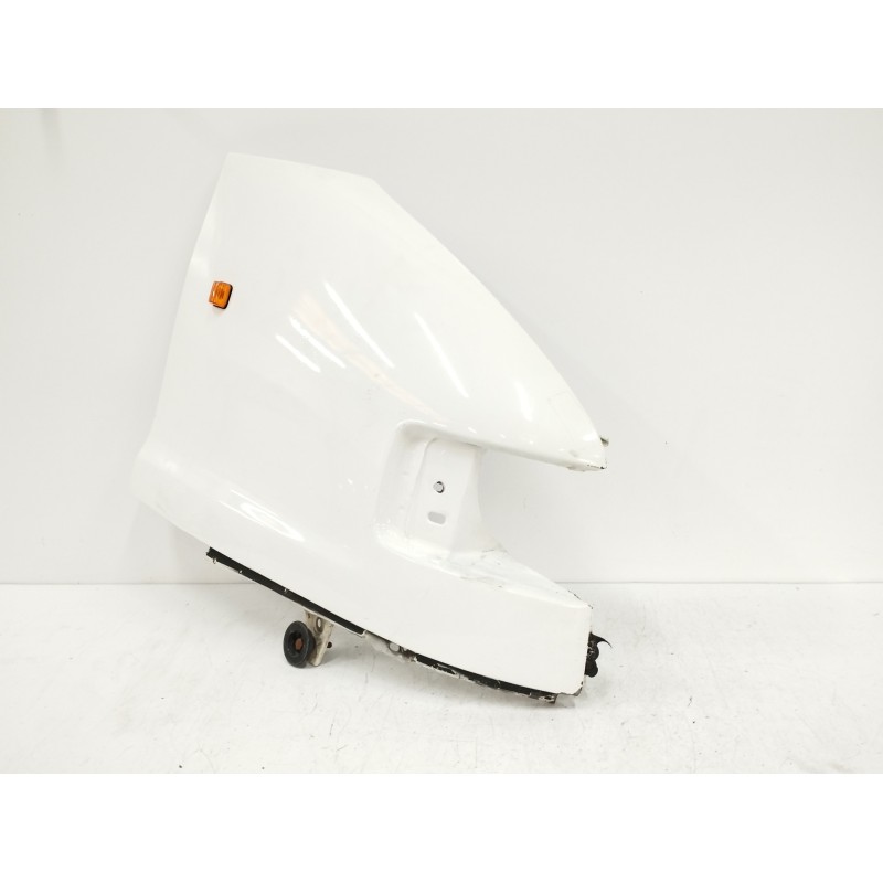 ALETA DELANTERA DERECHA