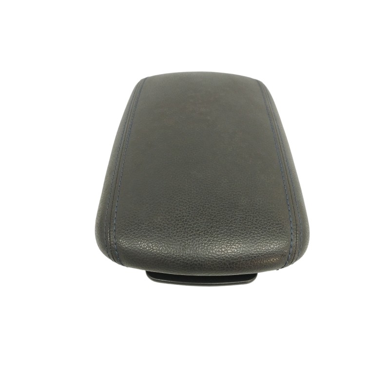 Recambio de apoyabrazos central para hyundai i30 fastback tecno referencia OEM IAM 84660G4000  