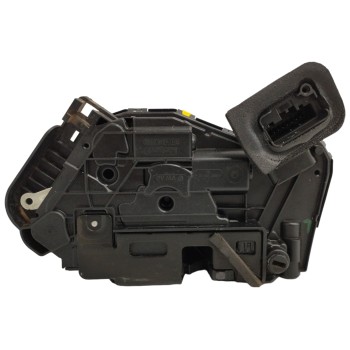 Recambio de cerradura puerta trasera derecha para skoda fabia combi 1.0 mpi referencia OEM IAM 5TA839016E  