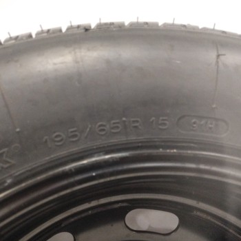 Recambio de neumatico repuesto para citroën c4 berlina 1.6 hdi cat (9hy / dv6ted4) referencia OEM IAM  6J15H2 ET27 4H 4X108