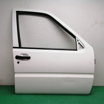 PUERTA DELANTERA DERECHA 