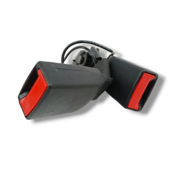 ENGANCHE CINTURON DELANTERO DERECHO A1768600469 TRASERO 