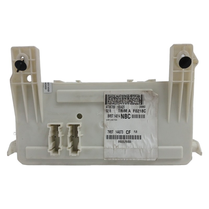 CAJA RELES / FUSIBLES 8M5T14014NBC