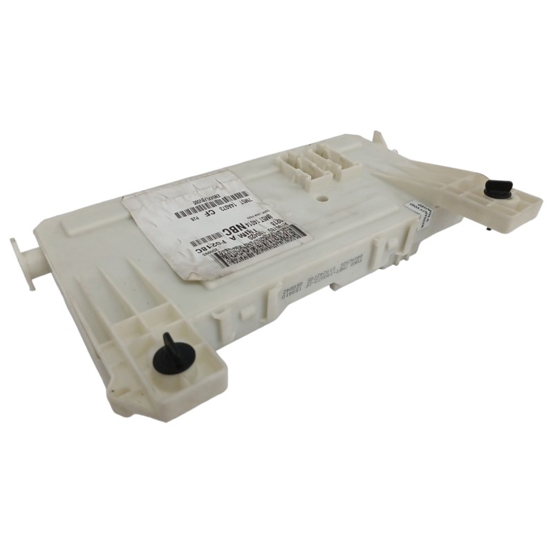 CAJA RELES / FUSIBLES 8M5T14014NBC