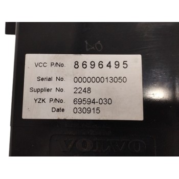 Recambio de pantalla multifuncion para volvo s40 berlina 2.0 diesel cat referencia OEM IAM 8696495  