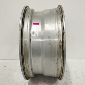 Recambio de llanta para chevrolet captiva 2.0 diesel cat referencia OEM IAM  17X7J ET46 5H 5X120