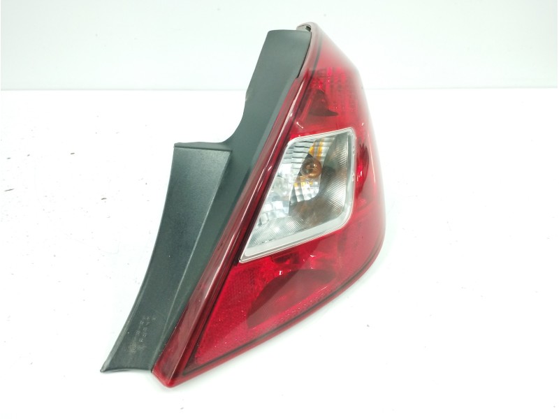 Recambio de piloto trasero derecho para opel corsa d 1.2 16v lpg referencia OEM IAM 13269051  