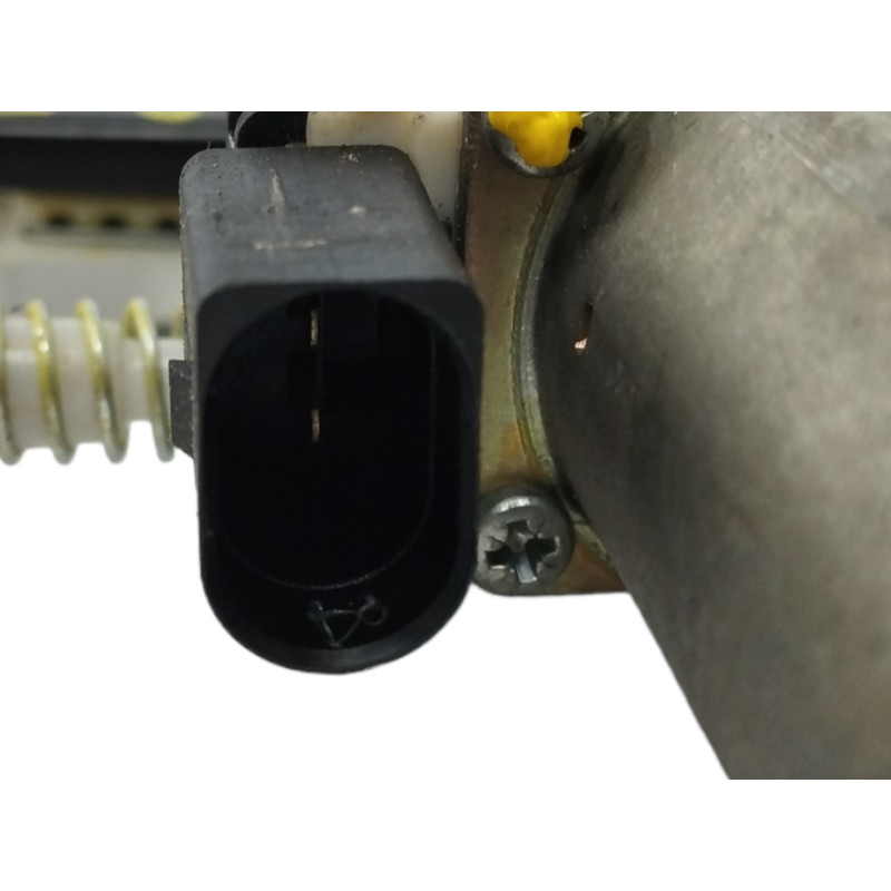 ELEVALUNAS DELANTERO IZQUIERDO 1191441039470