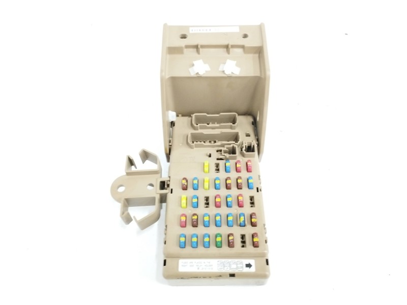 Recambio de caja reles / fusibles para subaru impreza g12 2.0 diesel cat referencia OEM IAM 82201FG010  