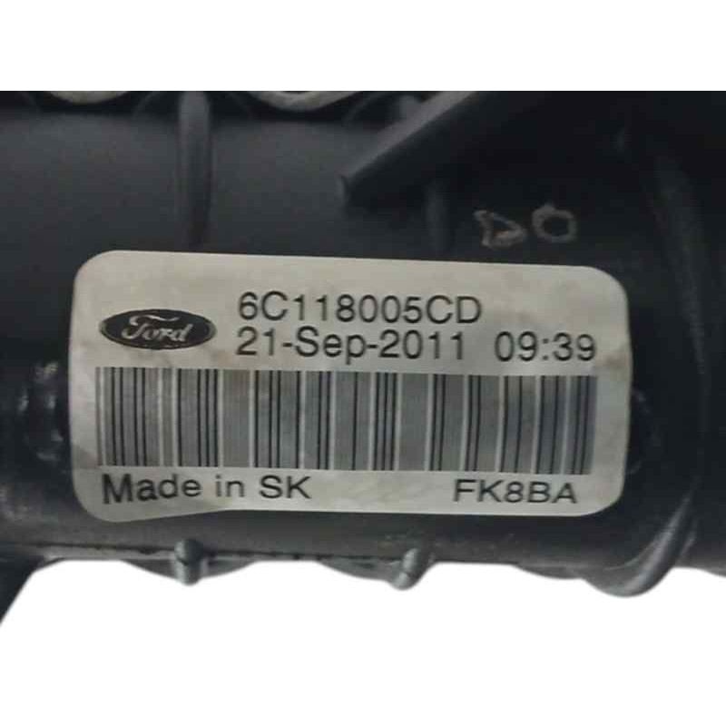 RADIADOR AGUA SOPORTE DAÑADO