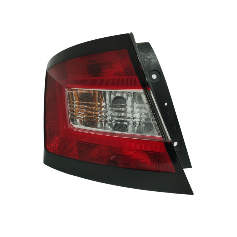 Recambio de piloto trasero izquierdo para skoda fabia combi 1.0 mpi referencia OEM IAM 6V6945095  