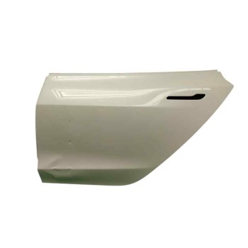 PUERTA TRASERA IZQUIERDA 1081441E0C NECESITA REPARACION 