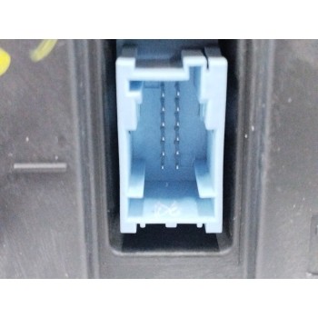 Recambio de mando climatizador para renault megane ii classic berlina 1.9 dci diesel fap referencia OEM IAM 8200413906  