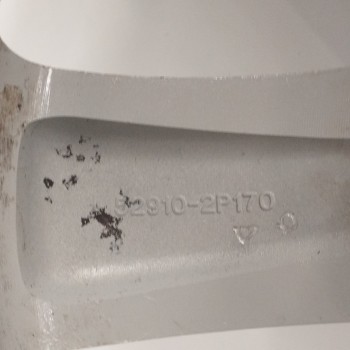 Recambio de llanta para kia sorento 2.0 crdi referencia OEM IAM 529102P170 7,0JX17-41 5H 5X115