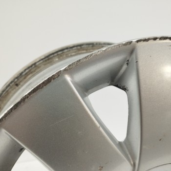 Recambio de llanta para citroën xsara picasso 1.6 16v hdi referencia OEM IAM 5402J7 6JX15CH4-18 4H 4X108