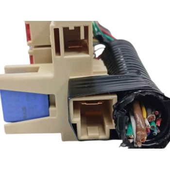 Recambio de caja reles / fusibles para infiniti q50 2.2 diesel cat referencia OEM IAM   