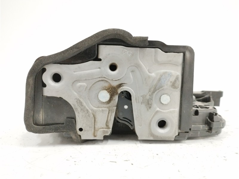 Recambio de cerradura puerta trasera derecha para seat arona (kj7, kjp) 1.0 tsi referencia OEM IAM Recambio de cerradura puerta trasera derecha para seat arona (kj7, kjp) 1.0 tsi referencia OEM IAM