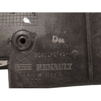 Recambio de panel frontal para renault clio iii 1.5 dci diesel cat referencia OEM IAM 8200290143  